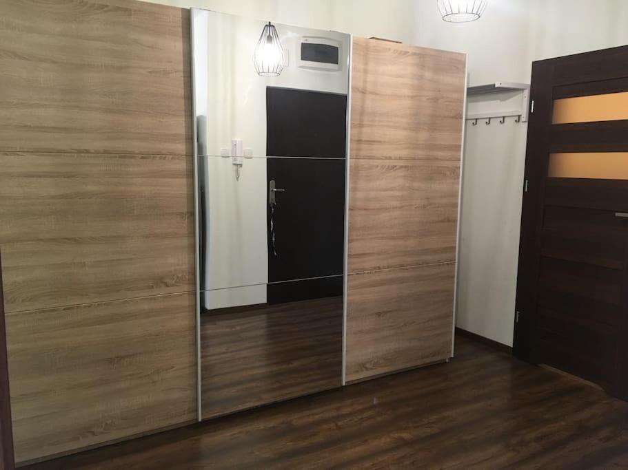 Cichy Apartament, Doskonala Komunikacja, Parking. Warszawa
